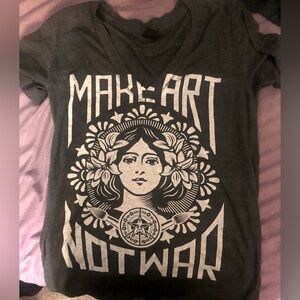 V neck t shirt make art not war